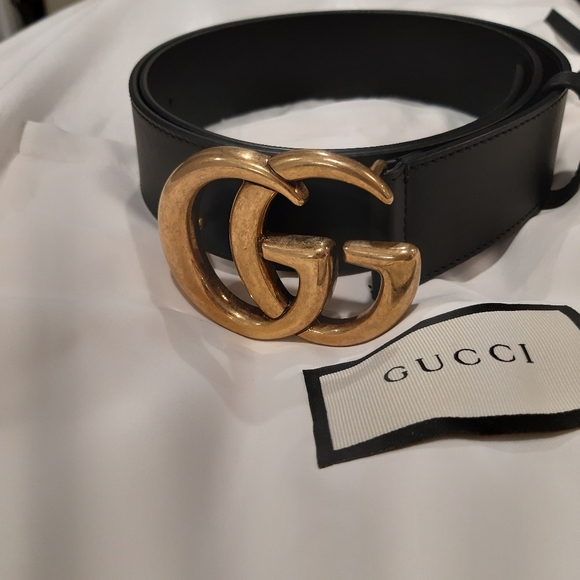 Gucci Black Belt with Gold GG Buckle - Picture 1 of 11